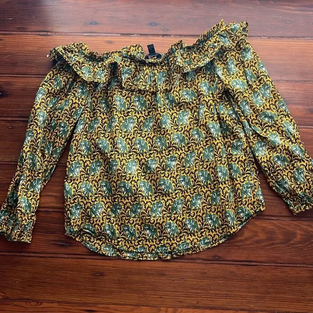 J. Crew elephant print off the shoulder button up long sleeve shirt sz 4